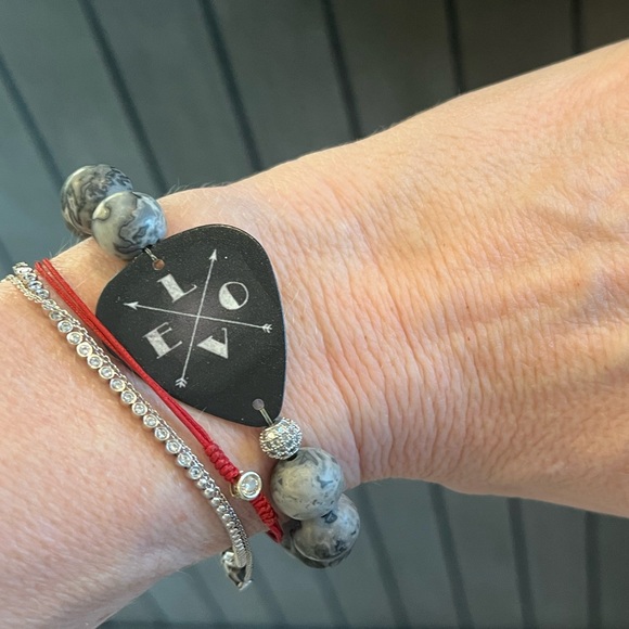 Beaded Bracelet by Electric Picks - Handmade from a guitar pick that says “Love” - Picture 4 of 6